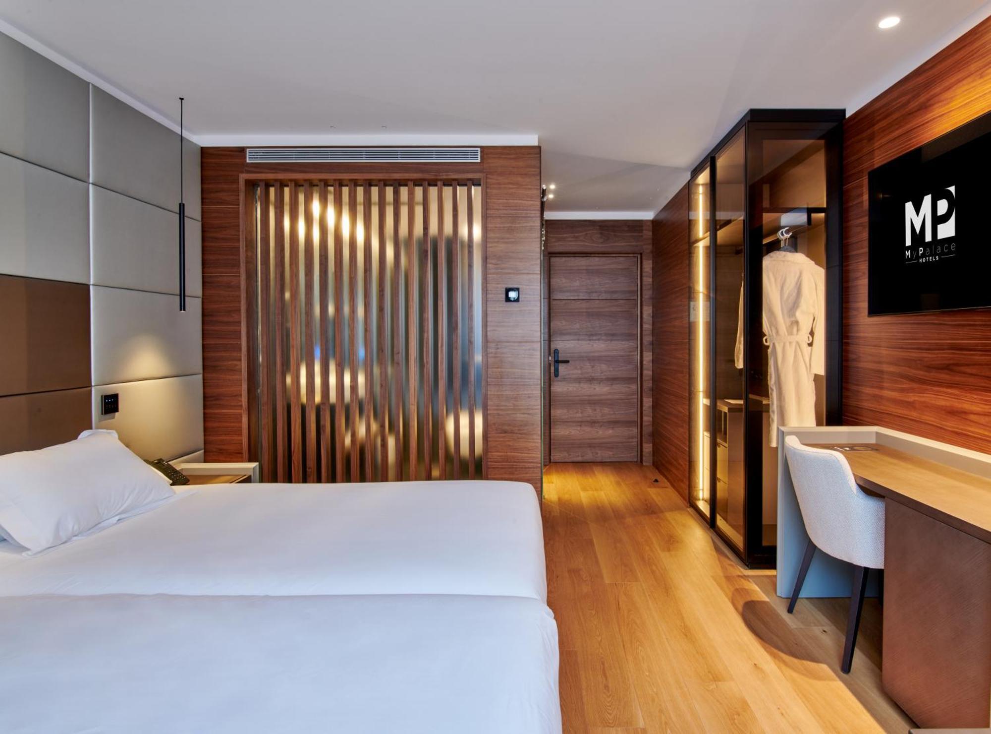 Hotel Mypalace Leon Ngoại thất bức ảnh