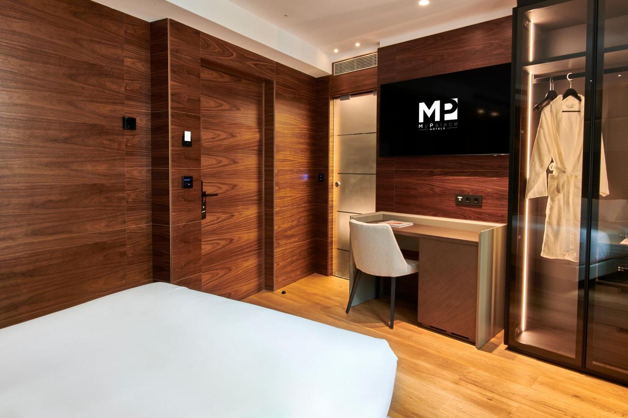 Hotel Mypalace Leon Ngoại thất bức ảnh